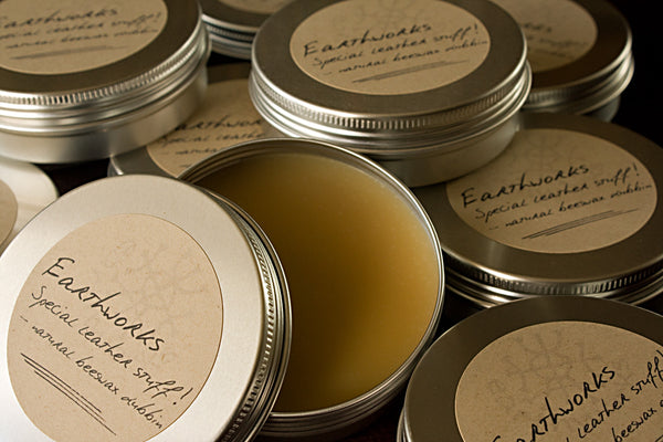 Earthworks special leather stuff 4 - natural beeswax dubbin - earthworks journals