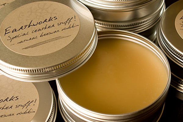Earthworks special leather stuff 3 - natural beeswax dubbin - earthworks journals
